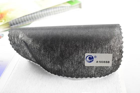 Tecido não tecido de 100% poliéster de bordados suaves para vestuário com interface de fusão