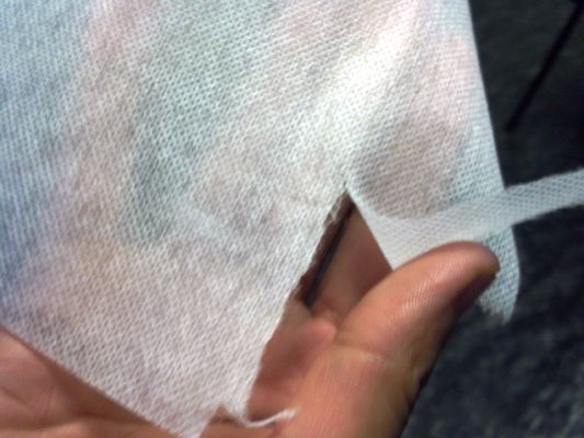 Papel de apoio de bordado personalizado para rasgar facilmente na interface de fusão de vestuário
